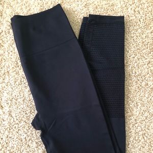 Seamless perforated fabletics legging